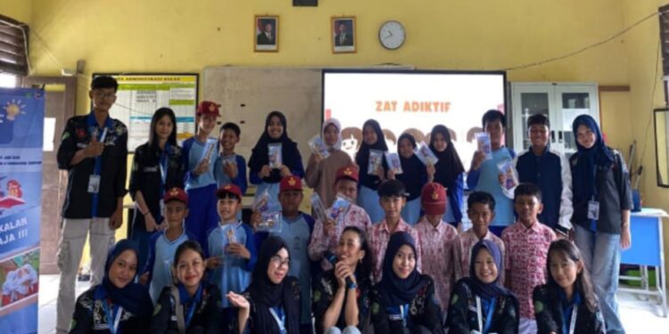 UKM – KPM FISIP Unmul Ajak Siswa SD Kenali Bahaya Zat Adiktif Melalui Edukasi Visual