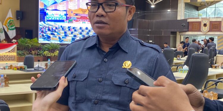 Akses Jalan Umum Rusak karena Truk Tambang, Legislator Desak Penertiban Serius