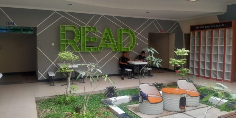 Kafe Literasi Hadir di Kukar, Perpustakaan Kini Jadi Ruang Nongkrong Edukatif Anak Muda