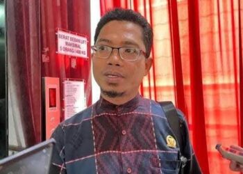Ismail Latisi Desak Pemerintah Perhatikan Kesejahteraan Guru Swasta di Samarinda