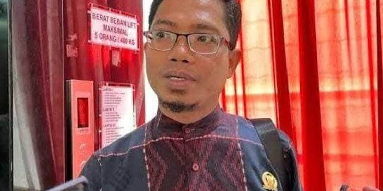 Ismail Latisi Desak Pemerintah Perhatikan Kesejahteraan Guru Swasta di Samarinda