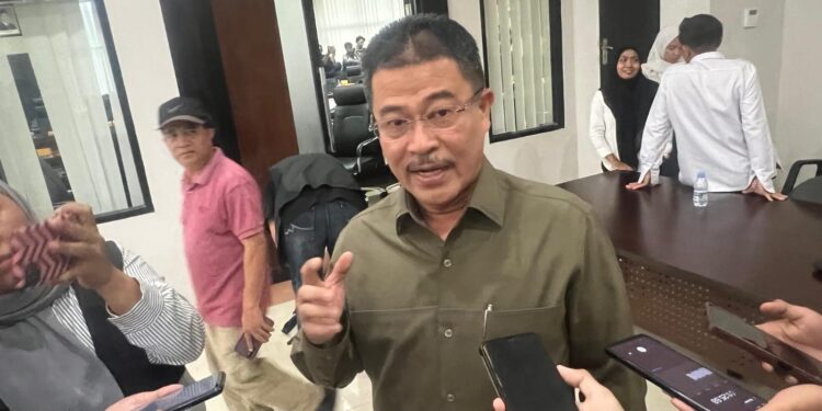 Pengibaran Bendera Anime Jelang HUT RI Picu Reaksi DPRD Kaltim