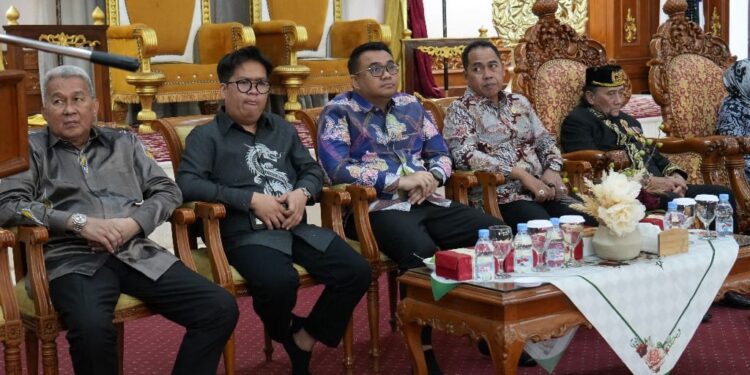 Bupati Kukar Rencanakan Ziarah ke Makam Sultan Aji Muhammad Idris di Wajo