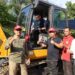 Petani di Kukar Dapat Bantuan Alat Berat untuk Tingkatkan Produktivitas