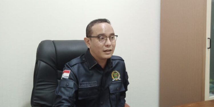 Aktivitas Berjualan di Bantaran Sungai Karang Mumus Dinilai Ilegal