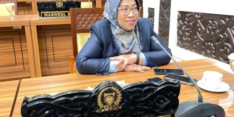 DPRD Samarinda Ingatkan Bahaya Merokok Saat Berkendara, Dorong Kepatuhan pada Perda KTR