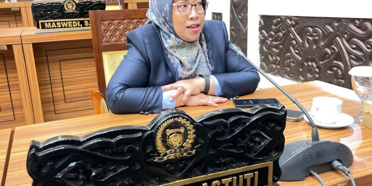 DPRD Samarinda Soroti Tren Rokok dan Vape di Kalangan Remaja, Fokus pada Pencegahan Perokok Pemula