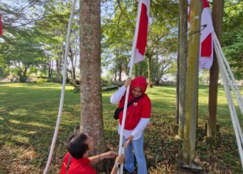 Dinas PU Kukar Ikut Serta dalam Gerakan Serentak Pemasangan Bendera Merah Putih