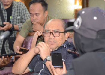 DPRD Kutim Dorong PLTS Atasi Listrik 26 Desa Terpencil