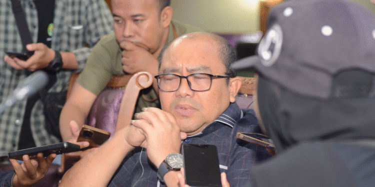 DPRD Kutim Dorong PLTS Atasi Listrik 26 Desa Terpencil