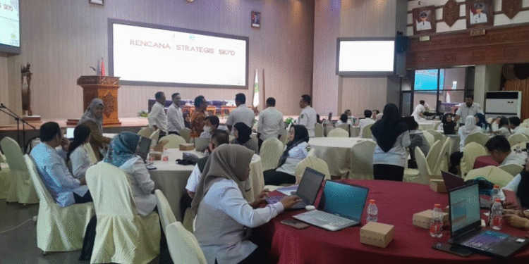 Jaga Kesinambungan Pembangunan di Kutim dengan Renstra PD yang Tepat