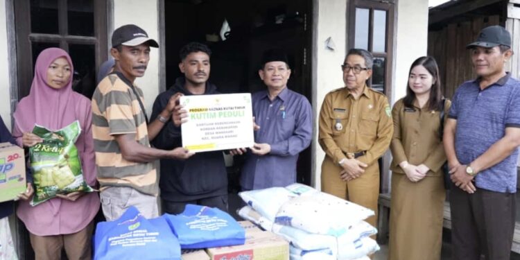 Pemkab Kutim dan Baznas Gerak Cepat Bantu Korban Kebakaran Wanasari
