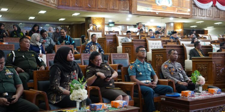 Laporan APBD 2024 Disetujui, DPRD Kutim Kunci WTP dengan Syarat Pembenahan