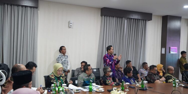 Kutim Bertahan di Sidrap, Batas Wilayah Menunggu Putusan Jakarta