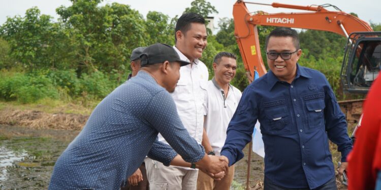 Pemuda Kutim Dorong Ekonomi Lokal lewat Kolam Ikan Air Tawar di Sangsel