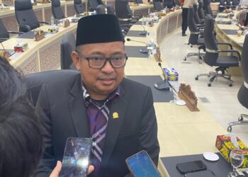 La Ode Nasir Desak Pemerintah Tingkatkan Dukungan untuk Guru Swasta: Mereka Penentu Masa Depan Anak