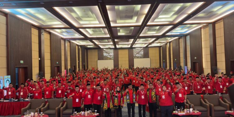 Konferda & Konfercab PDI Perjuangan Kaltim 2025: Hasto Kristiyanto Tegaskan Evaluasi Besar, Politik Lingkungan, dan Arah Demokrasi