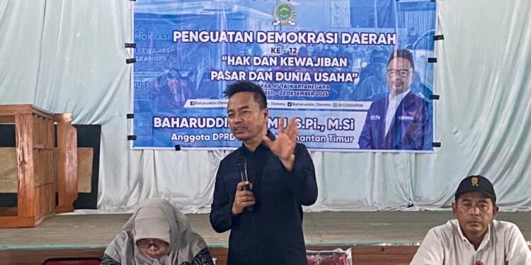 Tata Kelola Pasar Berkeadilan Jadi Fokus Baharuddin Demmu dalam Penguatan Demokrasi Daerah di Muara Kaman