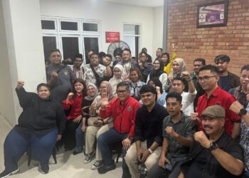 Hasto Kristiyanto di Samarinda: Parlementary Threshold Diperlukan sebagai Instrumen Konsolidasi Demokrasi, Hingga Ajak Wartawan Tanam Biji Buah