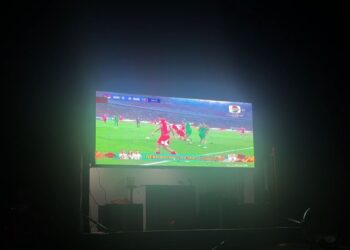 PAC PDI Perjuangan Sungai Pinang Satukan Antusiasme Warga Lewat Nobar Timnas di Temindung