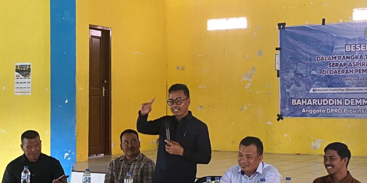 BESEMPEKAT di Muara Badak Ulu, Baharuddin Demmu Soroti Tarik Ulur Kamus Usulan 2027
