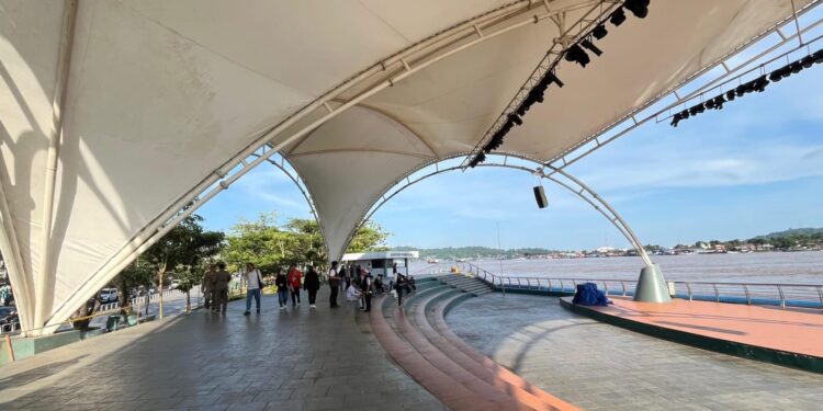 Tinjau Teras Samarinda Pascademo, Andi Harun Sebut Kerusakan Minim Bukti Kedewasaan Warga