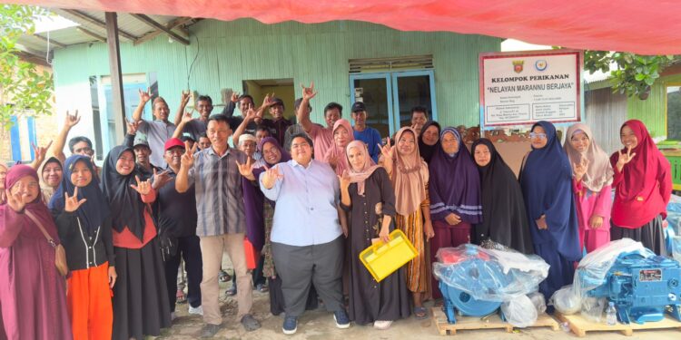 Ananda Serahkan Bantuan 14 Mesin Kapal, Persoalan Administrasi Nelayan Palaran Ikut Dikawal