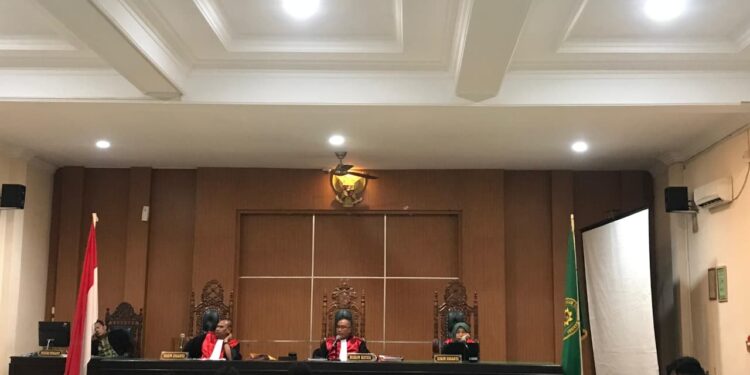 Pledoi Dibacakan, PH Minta Empat Terdakwa Kasus Molotov Dibebaskan