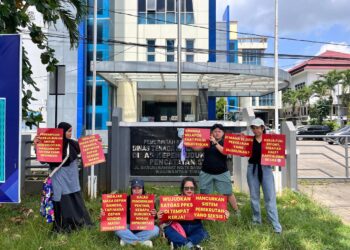 Perempuan Mahardhika Samarinda Serukan Kerja Layak, Tolak Kekerasan dan Militerisme di Dunia Kerja