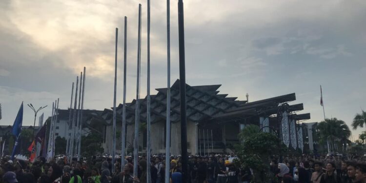 Aliansi Rakyat Kaltim Jelang Paripurna 10 Juni: Penetapan Paripurna Hak Angket Belum Bisa Disebut Kemajuan Serius
