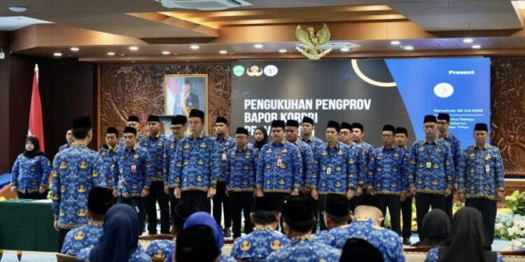 Wagub Kaltim Kukuhkan Pengurus BAPOR dan LKBH Korpri Kaltim Masa Bakti 2026–2031