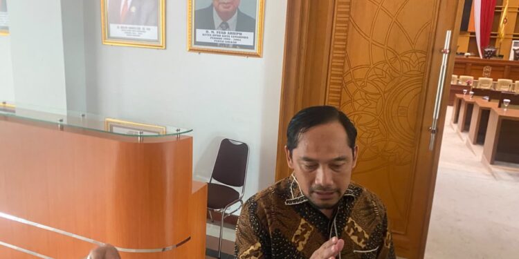 DPRD Samarinda Dorong Penanganan Manusia Silver Lewat Penertiban dan Solusi Ekonomi