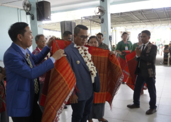 Dari Gotong Royong hingga Mangulosi, Jemaat HKBP Sangatta Perkuat Solidaritas