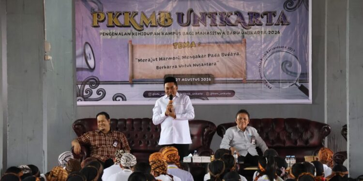 Di Hadapan Mahasiswa Baru Unikarta, Ahmad Yani Ingatkan Pentingnya Jaga Jati Diri