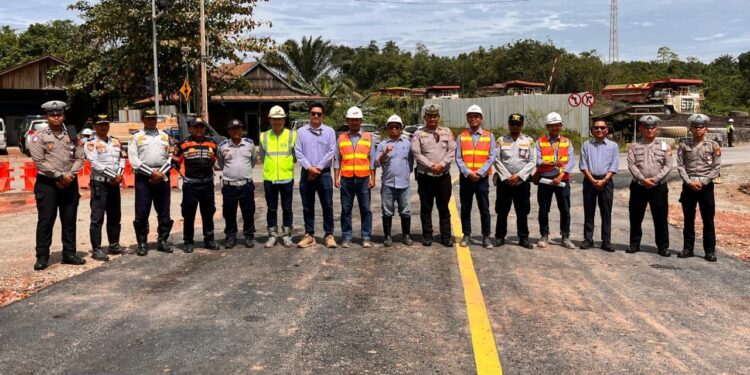 Dishub dan Satlantas Siaga 24 Jam Kawal Pengalihan Arus di Crossing 4