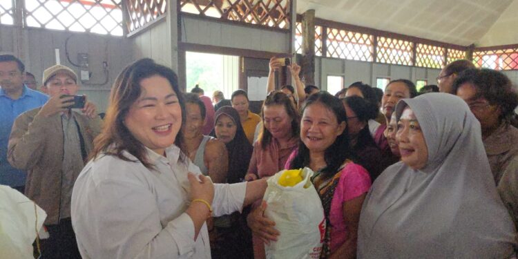 Gerindra Peduli Jangkau Long Apari dan Long Pahangai, Salurkan 1.500 Paket Sembako untuk Warga Terdampak Kemarau