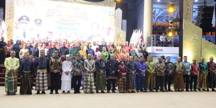 Anggota DPRD Kukar Farida Dilantik Jadi Pengurus HIMAS Kaltim, Dorong Sinergi Masyarakat Sinjai dalam Pembangunan