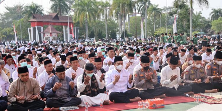 Salat Istisqa Digelar di Tenggarong, Junadi Ajak Masyarakat Perkuat Ikhtiar