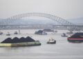 Sungai Kaltim Mengering, Tongkang Batu Bara Tak Bisa Berlayar