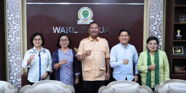 Ekti Imanuel Terima Audiensi PGIW Kaltim, Bahas Persiapan Sidang MPL 2026