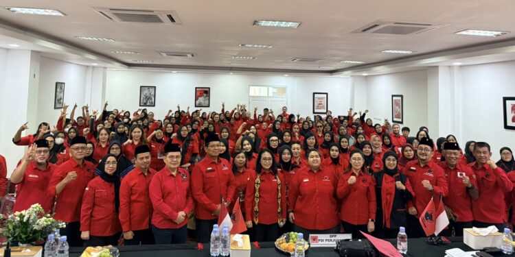 PDI Perjuangan Kaltim Laksanakan Pelatihan PPAR, Bintang Puspayoga Minta Kader Aktif Advokasi Persoalan Rakyat