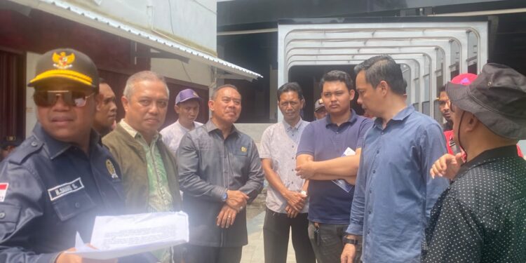 DPRD Samarinda Sidak di Pasar Pagi, Soroti Keluhan Pedagang soal Akses Jalan